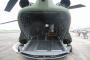 陸自ヘリCH-47J「チヌーク」の後ろ姿が完全にカエル！