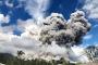 【驚愕】現実かコレ…”過去最大級”の爆発、『シナブン山』の噴煙でインドネシアがヤバい（動画あり）