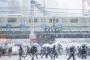 【悲報】東京の電車さん、大雪でも普通に運行しとるwww