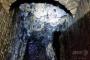 【画像】 ロンドン下水管に「怪物級」の油脂の塊。長さ250m 重さ130トン　　その名はー♪