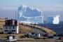 ”タイタニック号を沈没させた氷山”より約15メートル高い巨大氷山、カナダを通過中ｗｗｗ→海外「これって現実の光景なのか？」