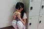 【画像】HKT48田中美久ちゃん、宮脇咲良の伝説のメロンパン写真をオマージュwwwwww