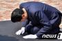 【バカ】鳩山由紀夫元首相の現在！韓国で日本の植民地支配を土下座謝罪！【動画・画像あり】→ 韓国の反応ｗｗｗｗｗｗ 2ch「無能」「宇宙人」「これで韓国帰化できるな」