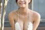 【ボッキ注意】バスト１メートルの巨大乳を持つJKがｴｯﾛすぎるｗｗｗｗｗｗｗｗ（画像あり）