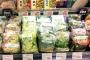 「野菜摂らなきゃ」つってスーパーでカット野菜買って食ってる奴