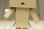 「よつばと! ToKoToKo DANBOARD」予約開始！内部に仕込まれたゼンマイ機構によりダンボーが自立歩行