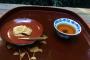【ぼったくり】京都の和風カフェが酷すぎると問題に！　3000円でお茶とお菓子ひとかけら　接客は最悪