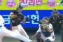 【動画】韓国プロ野球で「バントで二塁打」