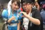 オタクさん、くっそかわいいコスプレイヤーの娘と手でハートマーク作ろうとした結果ｗｗｗｗ