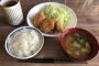 【画像】休日に作る唐揚げ定食wwwwwwwwwwww