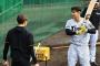 阪神・佐藤輝　進化の１号“アレネット”越えた特大１２０メートル