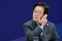 李支持率54.7％、核心支持層の40代で10％下落…李春錫疑惑、チョグク赦免などの影響＝韓国の反応