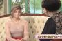 画像　ローラ、服の上に腹の肉がのる