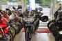 バイク屋で見るバイクって何故か大きく見える　バイク海苔のチラシの裏　in おーぷん