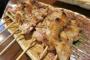 意識高い系「焼き鳥には塩！wてんぷらには塩！w焼き肉には塩！目玉焼きには塩！w」
