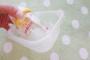 ミルクを水で冷やそうとトイレに向かったら、従業員が厨房に案内→冷やし始めたらやってきた女主人「ちょっと遠慮して頂きたいわ〜」私「えっ」主「お台所ですから」私「…」