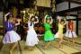 【仏教系アイドル始動！】京都、女子学生らデビューへ修業・・・菩薩となったメンバーが仏教の教えを歌と踊りで伝える
