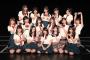 【画像アリ】公演後のSKEメンバー集合写真でなんか1人だけ新センターを祝福してないメンバーがいるんだけど・・・