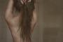 【画像】 綺麗なモデル系女とムチムチ女（芋臭いBBA体型）の差www