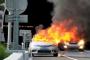 【韓国】走行中の韓国電気自動車が炎上