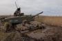 ウクライナの黒い土に閉じ込められたイギリス供与のチャレンジャー戦車！