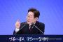 韓国大統領「過去の歴史問題を清算できず苦しんでいる。日本も苦しんでいるのではないか」「対話と協力をしなければならない。右の手でけんかをしても左の手は握り合う柔軟で合理的な態度を持たなければならない」