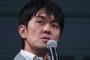 【これは酷い】芸人・土田晃之さん「テメエ（安倍首相）がただ歴史に名前を残したいだけなのかな。おじいちゃんを超えたいんでしょ」「絶対戦争は起らないと説明を」