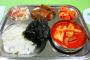 韓国人「不況で3食コンビニ弁当で・・・」←一日食費1500円かよ・・・。