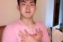 小笠原慎之介、オラつく