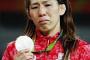   吉田ネキ「金メダル逃した…くっそ！空でも見上げるか…」