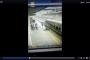 【中国】駅のホームで列車に飛び込もうとした女性を、間一髪で駅員が．．．！！！→海外「この遅さで飛び込んだら、すごく痛いけど死ねないだろ」