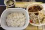 【画像】ワイ中国の上海から香港まで新幹線移動民に出されたサービスの晩飯がこちら