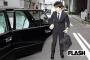 【悲報】宮内庁「この日だけはタクシーで来て…」小室圭「タクシーに乗る金ねンだわ」
