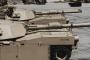 米海兵隊のM1エイブラムス戦車、新たな配備先が決定するまで安全に保管！