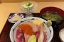 髭の義理の息子の店で海鮮丼を食べるSKE48ファン・・・