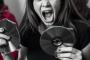 【閲覧注意】このCDジャケット怖すぎだろ
