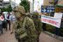 「間違いなくく自衛隊員の血が流れる」元自衛官が迷彩服姿で登壇…札幌市内で安全保障関連法案反対集会！