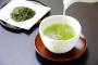急須にお茶っ葉を入れてお茶を淹れてる人居る？