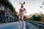 【画像あり】 アメリカの田舎道路で頭がブタ、体が人間という気持ち悪い生物が出現していた！！！
