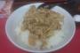 彡(^)(^)「めっちゃ腹減っとるし、すた丼の大盛りくらい平気やろ」