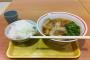【悲報】中国人「ラーメンにごはん…？」