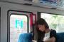 【画像】電車にくっそデカイ女の子いるｗｗｗｗｗｗｗｗｗｗｗｗｗｗｗｗｗｗｗｗｗｗ