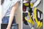 女子の肩フリルの服がサンドロックに見えてしまう病気ｗｗｗｗやばいこっちまで発症してしまいそうだ