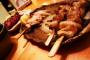 「焼き鳥、塩とタレどっちにする？」「どっちでも」