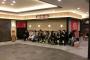 飲食店の列で前の女が家族を割り込みさせた → 店員「次の方どうぞ～」お兄さん『その家族後から来ましたよ。店側も守らせる気が無いなら張り紙やめろ！』