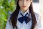 【画像あり】橋本環奈の握手会の写真・・・ええ太ももしてますねお姉さん