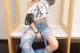 飯田里穂さんのズボンがめちゃくちゃ裂けてるｗｗｗｗｗｗ
