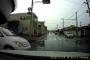 【動画】高齢者が運転する車が、信号無視をして接触事故 → ぶつけられた側は電話中でしたｗｗｗｗｗｗｗｗｗｗｗ