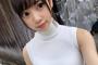 【悲報】女さん、修正しすぎて訳のわからくなった自撮りをアップロード （画像あり）