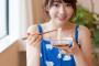 【画像】AKB48Gきっての清純派の宮脇咲良さん、そうめんを食べる！！！